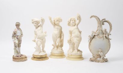 MANNETTE

- A pair of white porcelain vases...