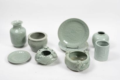 CHINE, XXème siècle
MANNETTE

Lot of celadon...