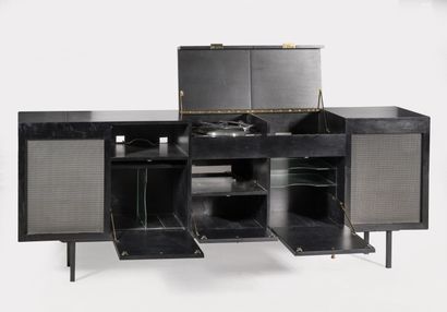 EMCE, XXème siècle
Enfilade hifi en placage...
