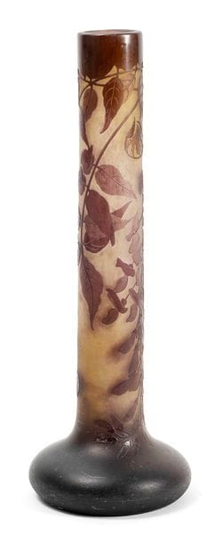 Etablissements GALLE
Large vase with long...