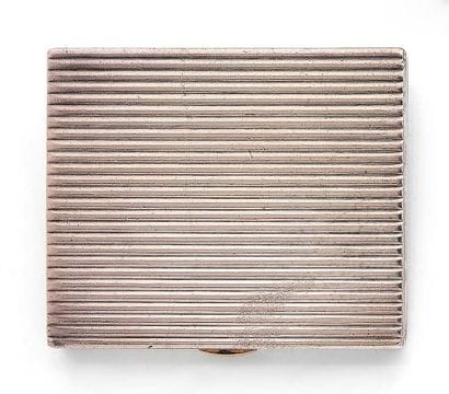 CARTIER, Paris
Rectangular silver poudrier...