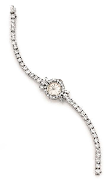 NOVOREX
Belle montre bracelet du soir de...