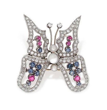 Broche en or gris (750), stylisant un papillon,...
