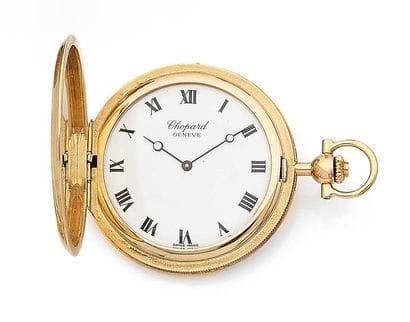 CHOPARD, Genève
Elegant tuxedo watch in yellow...
