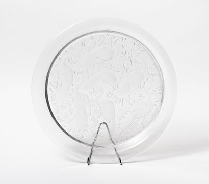 LALIQUE FRANCE
Round tray with peacock decoration,...
