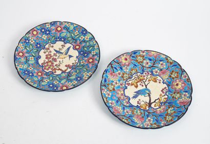 LONGWY
Two earthenware plates with polychrome...