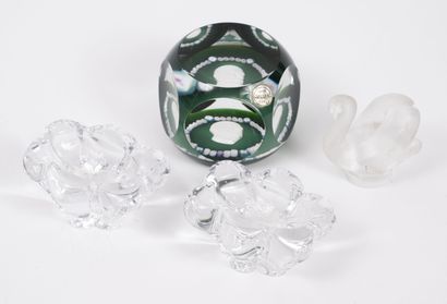 SAINT-LOUIS
Paperweight ball in faceted crystal,...