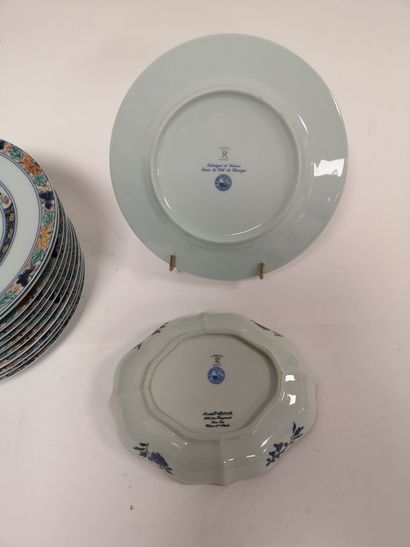 REYNAUD, Limoges
Lot in porcelain with celadon...