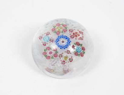 BACCARAT
Paperweight ball in colorless crystal...