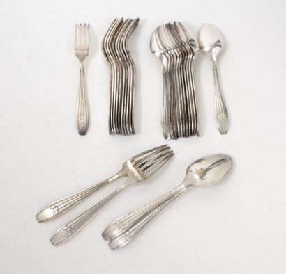 Société ARGENTAL
Part of a silver-plated...