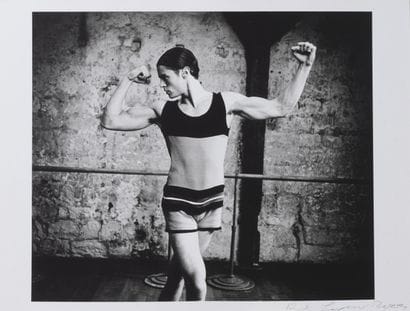 Karl LAGERFELD
Baptiste GIABICONI with muscular...