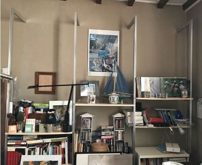 MOBILIER INTERNATIONAL
Wall-mounted bookcase...