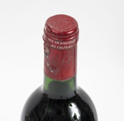 PETRUS
1 bottle, 1986.

Pomerol.

Good level...