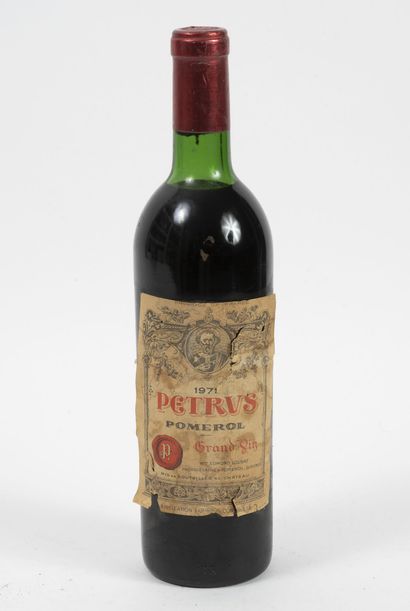 PETRUS
1 bottle, 1971.

Pomerol.

Good level,...