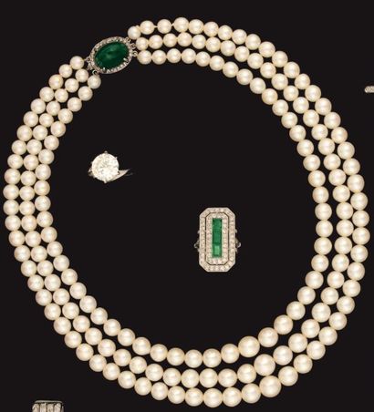 Collier trois rangs de soixante cinq, cinquante...