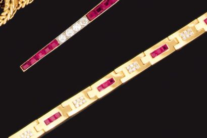 Bracelet ligne articulé en or jaune, serti...