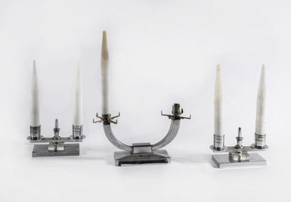 Pair of table ends.

In chromed metal with...