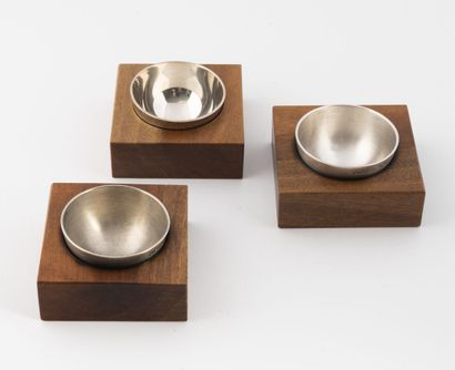 PUIFORCAT
Three silver egg cups (950) semi-spherical...