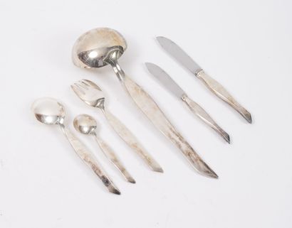 DIXI
Part of a silver-plated menagere with...