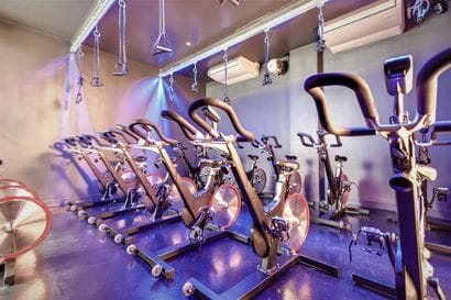 Un abonnement trimestriel au club de sport...