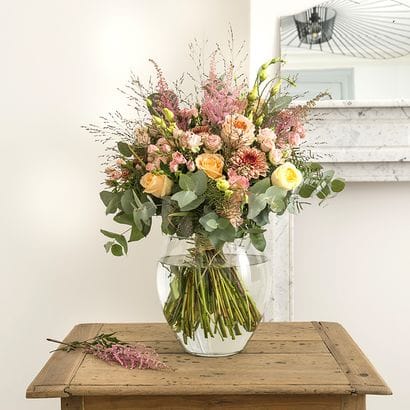 4 BOUQUETS PRESTIGES (620 €) AUX PERSONNES...