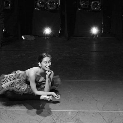 Cours de danse classique avec Clémence Gross

Clémence...