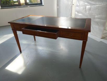 Large second hand Directoire style desk 

Width...