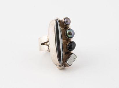 Important silver cocktail ring (min. 800)...