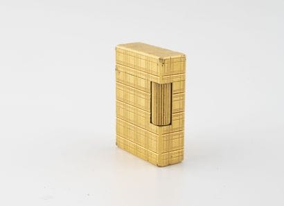 ST. DUPONT & HERMES Paris
Briquet en métal...
