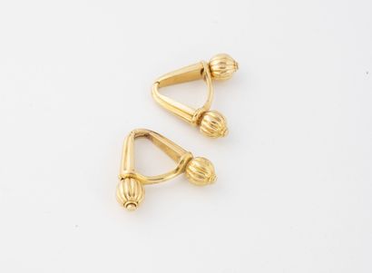 KIRBY BEARD & Co, Paris
Paire de boutons...