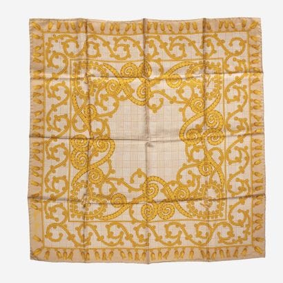 NINA RICCI, Paris
Ensemble de quatre foulards...