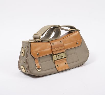 Christian DIOR
Sac Colombus en toile beige,...