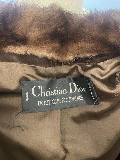 Christian DIOR Boutique Fourrure
Veste en...