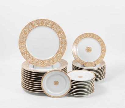 DIOR, Manufacture de Limoges 
Partie de service...