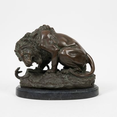 D'après Antoine Louis BARYE (1796-1875) 
Lion...