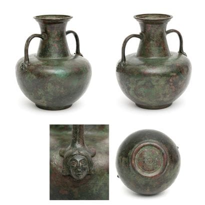 Epoque romaine, I-IIème siècle. 
Jug with...