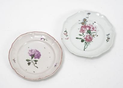 STRASBOURG
- Earthenware plate with contoured...