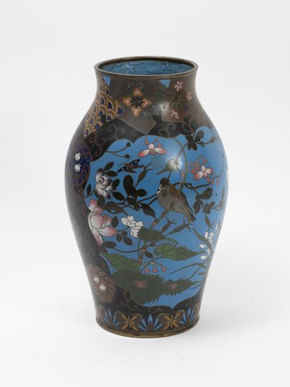 CHINE, XIXème siècle
- CANTON, Large circular...