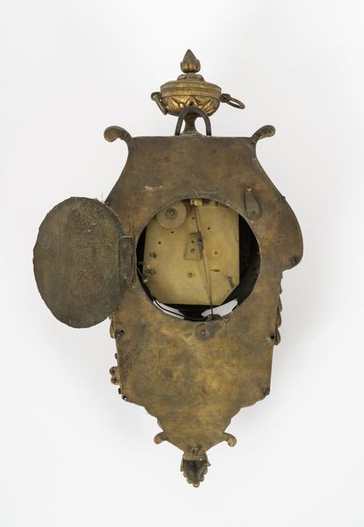 An architectural alcove cartel in molded...