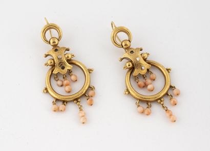 Pair of yellow gold (750) earrings articulated...