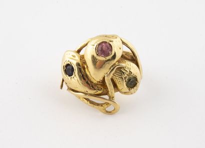 Yellow gold (750) ring in the form of three...
