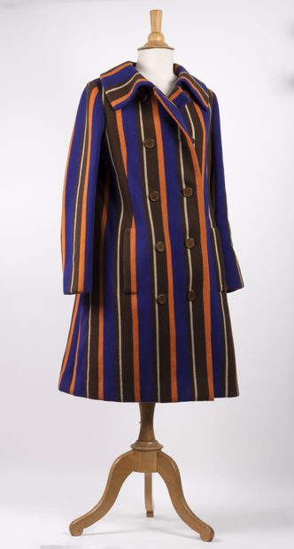 Attribué à Christian DIOR
Manteau en mélange...