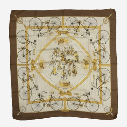 HERMES Paris 
Carré en twill de soie imprimé,...