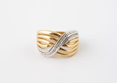 Bague en or jaune et gris (750) ornée de...