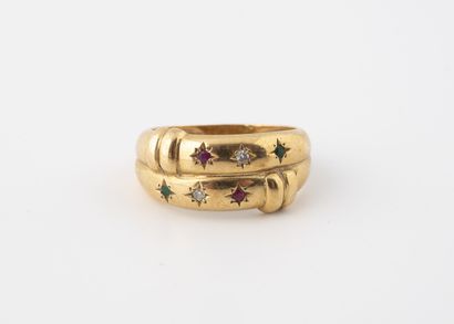 Bague en or jaune (750) à deux anneaux et...