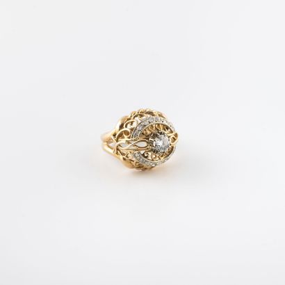 Yellow and white gold (750) dome ring set...