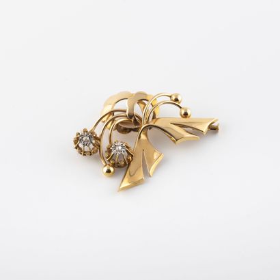 Brooch in yellow gold (750) enhanced with...