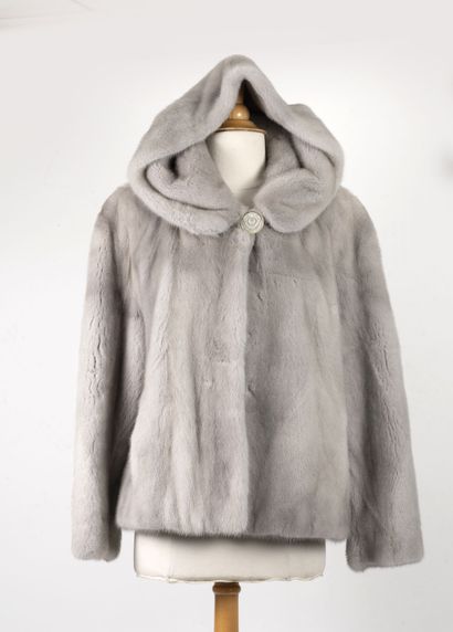 Alan Gerard
Petit blouson court en vison...