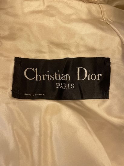 Christian DIOR 
Manteau court en ragondin...