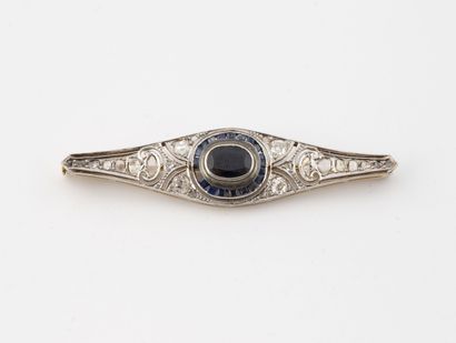 Yellow gold (750) and platinum (850) barrette...